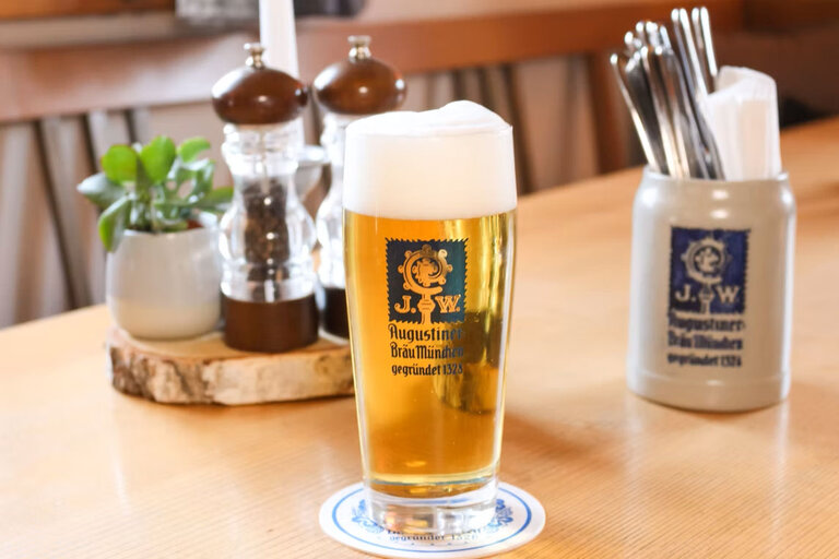 Biergarten im SEEside Kuperschmiede