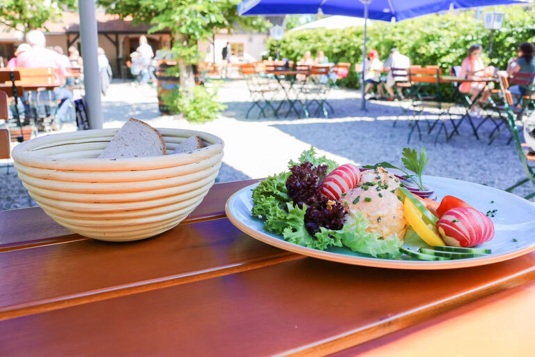 Biergarten im SEEside Kuperschmiede
